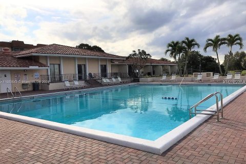 Condo in Lauderhill, Florida, 2 bedrooms  № 1329440 - photo 7