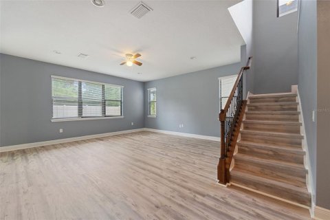 Casa en venta en Tampa, Florida, 5 dormitorios, 328.6 m2 № 1339562 - foto 16