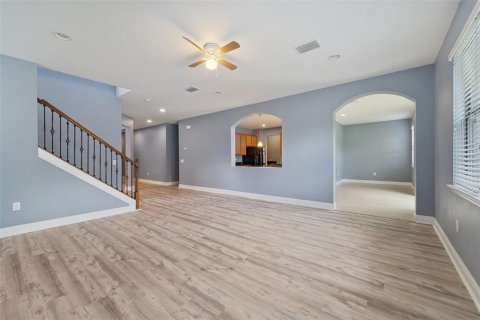 Casa en venta en Tampa, Florida, 5 dormitorios, 328.6 m2 № 1339562 - foto 17