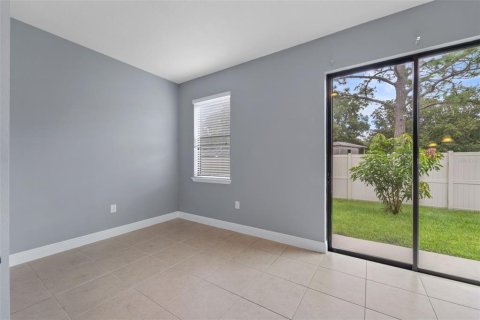 Casa en venta en Tampa, Florida, 5 dormitorios, 328.6 m2 № 1339562 - foto 20