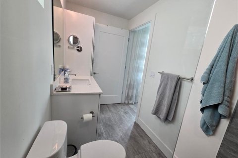 Condo in Sarasota, Florida, 2 bedrooms  № 1337818 - photo 21