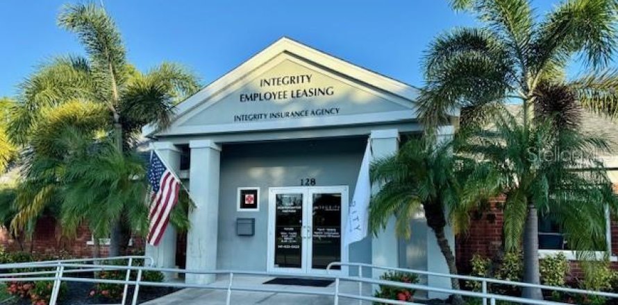 Immobilier commercial à Punta Gorda, Floride 456.8 m2 № 1377930