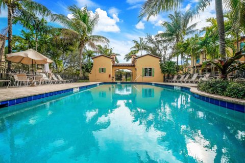 Touwnhouse à vendre à Palm Beach Gardens, Floride: 3 chambres, 151.06 m2 № 878519 - photo 16