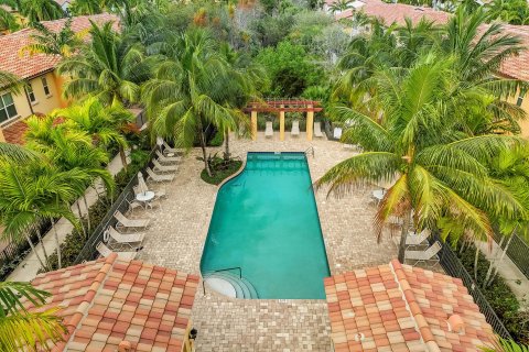 Touwnhouse à vendre à Palm Beach Gardens, Floride: 3 chambres, 151.06 m2 № 878519 - photo 2