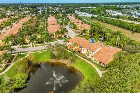 Touwnhouse à vendre à Palm Beach Gardens, Floride: 3 chambres, 151.06 m2 № 878519 - photo 23