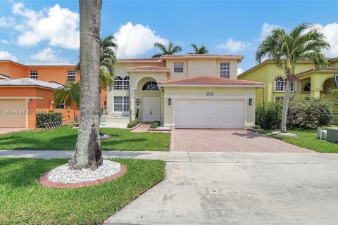 House in Miramar, Florida 4 bedrooms, 203.55 sq.m. № 1185635 - photo 1