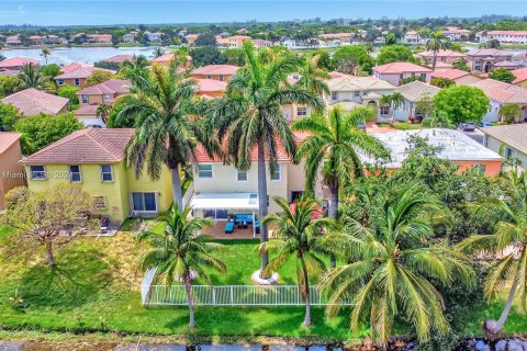 Villa ou maison à vendre à Miramar, Floride: 4 chambres, 203.55 m2 № 1185635 - photo 8