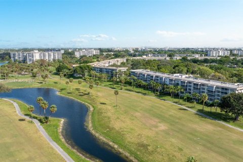 Condominio en venta en Pompano Beach, Florida, 3 dormitorios, 144.93 m2 № 947769 - foto 5