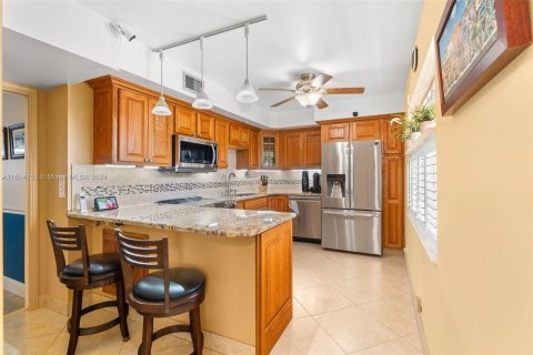 Condominio en venta en Pompano Beach, Florida, 3 dormitorios, 144.93 m2 № 947769 - foto 10