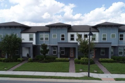 Townhouse in Orlando, Florida 3 bedrooms, 153.01 sq.m. № 1392384 - photo 3