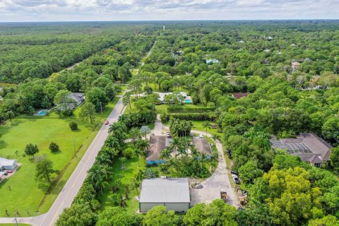 Villa ou maison à vendre à West Palm Beach, Floride: 4 chambres, 284.28 m2 № 810410 - photo 2