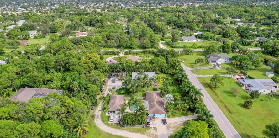 Villa ou maison à West Palm Beach, Floride 4 chambres, 284.28 m2 № 810410