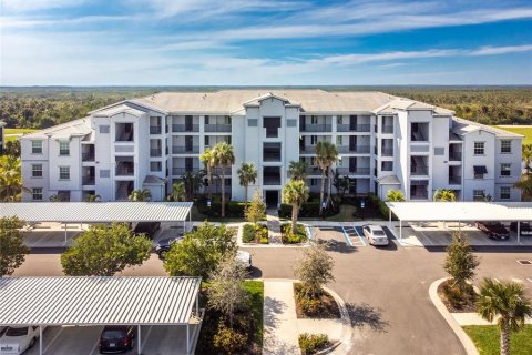 Copropriété à vendre à Punta Gorda, Floride: 2 chambres, 111.3 m2 № 1016635 - photo 1