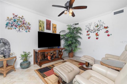 Condo in Punta Gorda, Florida, 2 bedrooms  № 1016635 - photo 9