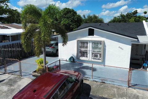 Casa en venta en Miami Gardens, Florida, 3 dormitorios, 107.95 m2 № 1377187 - foto 9