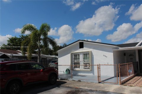 Casa en venta en Miami Gardens, Florida, 3 dormitorios, 107.95 m2 № 1377187 - foto 7