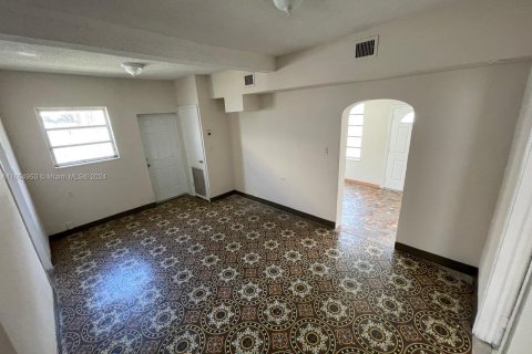 Casa en venta en Miami, Florida, 3 dormitorios, 109.81 m2 № 1377189 - foto 10