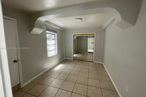 Casa en venta en Miami, Florida, 3 dormitorios, 109.81 m2 № 1377189 - foto 11