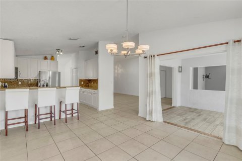 Casa en alquiler en Homestead, Florida, 3 dormitorios, 179.67 m2 № 1377276 - foto 26