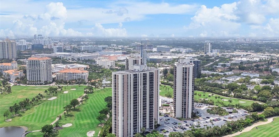 Condo in Aventura, Florida, 2 bedrooms  № 1178750