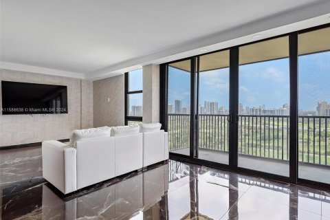 Condo in Aventura, Florida, 2 bedrooms  № 1178750 - photo 8