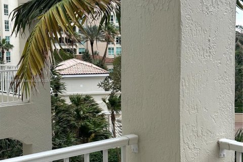 Condo in Highland Beach, Florida, 2 bedrooms  № 1377607 - photo 20