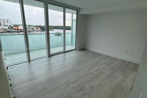 Condominio en venta en Sunny Isles Beach, Florida, 3 dormitorios, 123.56 m2 № 1377606 - foto 10