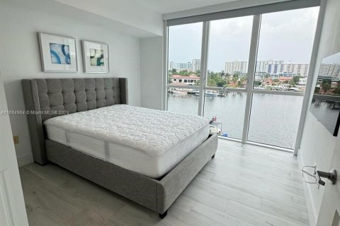 Copropriété à vendre à Sunny Isles Beach, Floride: 3 chambres, 123.56 m2 № 1377606 - photo 12