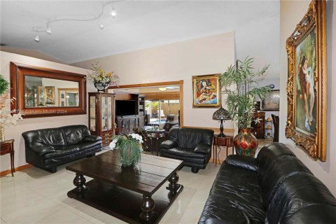 Casa en venta en Miami, Florida, 3 dormitorios, 155.8 m2 № 1377701 - foto 10