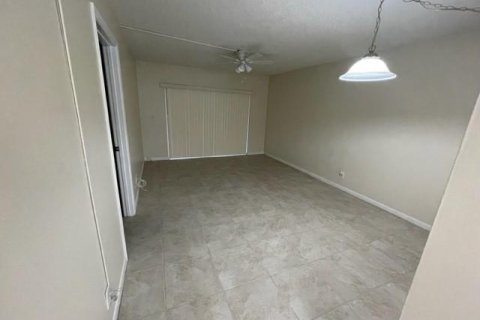 Condominio en venta en Coral Springs, Florida, 1 dormitorio, 57.69 m2 № 936525 - foto 8