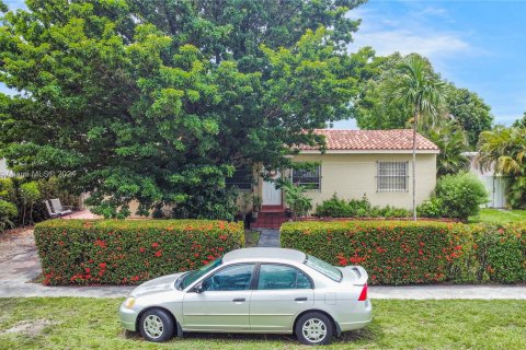 Villa ou maison à vendre à Miami Springs, Floride: 4 chambres, 173.08 m2 № 1235652 - photo 26