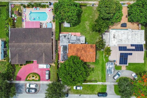 Casa en venta en Miami Springs, Florida, 4 dormitorios, 173.08 m2 № 1235652 - foto 27