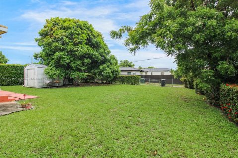 Villa ou maison à vendre à Miami Springs, Floride: 4 chambres, 173.08 m2 № 1235652 - photo 9