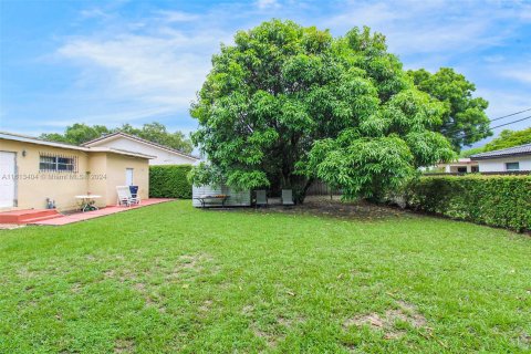 Villa ou maison à vendre à Miami Springs, Floride: 4 chambres, 173.08 m2 № 1235652 - photo 5