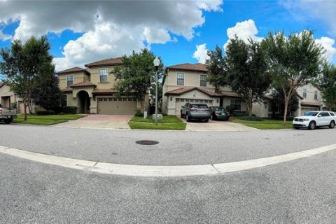 Villa ou maison à vendre à Davenport, Floride: 8 chambres, 363.15 m2 № 1296369 - photo 2