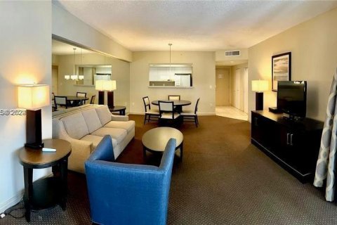 Condominio en venta en Sunny Isles Beach, Florida, 1 dormitorio, 91.97 m2 № 1009192 - foto 14