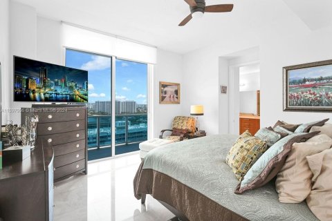 Condominio en venta en Hallandale Beach, Florida, 2 dormitorios, 162.39 m2 № 1206552 - foto 29