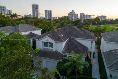 Villa ou maison à vendre à Aventura, Floride: 5 chambres, 333.98 m2 № 859974 - photo 7