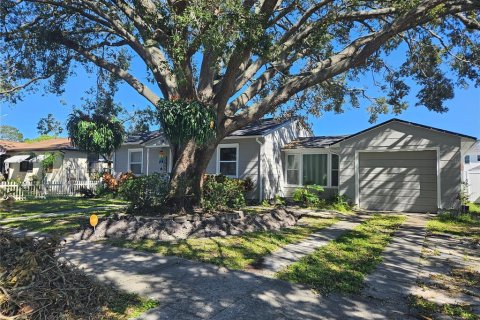 Terreno en venta en Saint Petersburg, Florida № 1407216 - foto 2