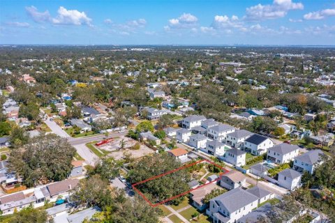 Terreno en venta en Saint Petersburg, Florida № 1407216 - foto 11