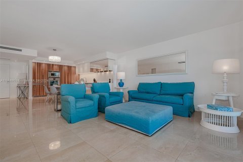 Condo in Miami Beach, Florida, 2 bedrooms  № 1128271 - photo 10