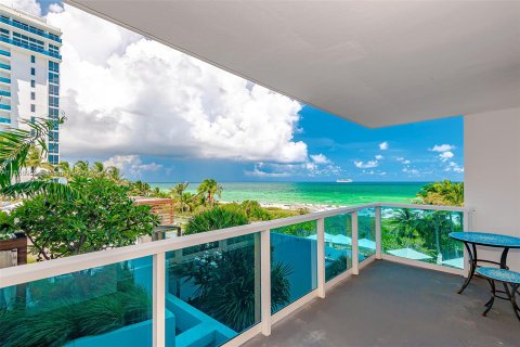 Condo in Miami Beach, Florida, 2 bedrooms  № 1128271 - photo 3