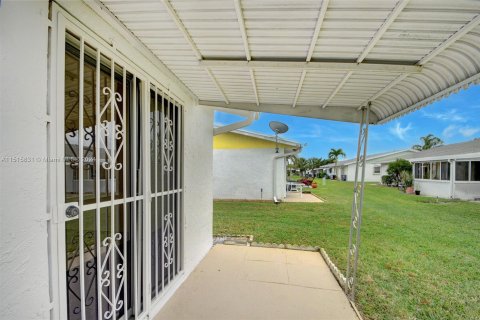 Villa ou maison à vendre à West Palm Beach, Floride: 2 chambres, 116.13 m2 № 953815 - photo 24