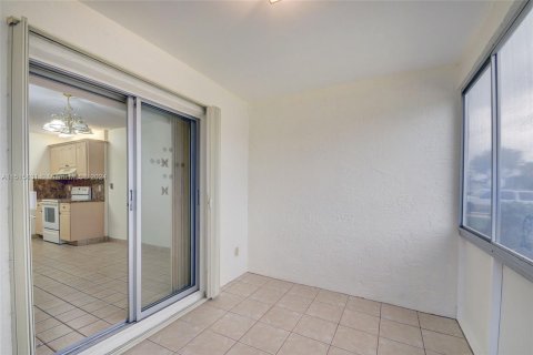 Casa en venta en West Palm Beach, Florida, 2 dormitorios, 116.13 m2 № 953815 - foto 23