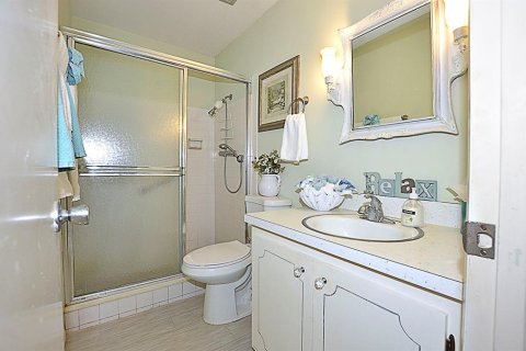 Condominio en venta en Vero Beach, Florida, 2 dormitorios № 643886 - foto 12
