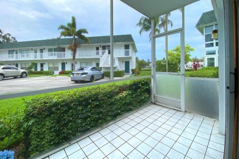 Condominio en venta en Vero Beach, Florida, 2 dormitorios № 643886 - foto 11