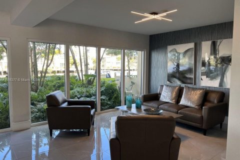 Condominio en venta en Pompano Beach, Florida, 2 dormitorios, 99.41 m2 № 1206884 - foto 12