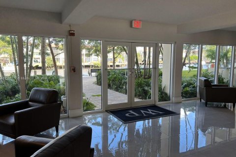 Copropriété à vendre à Pompano Beach, Floride: 2 chambres, 99.41 m2 № 1206884 - photo 13