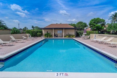 Copropriété à vendre à Palm Beach Gardens, Floride: 2 chambres, 121.24 m2 № 1207339 - photo 4