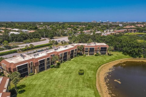 Condo in Palm Beach Gardens, Florida, 2 bedrooms  № 1207339 - photo 14